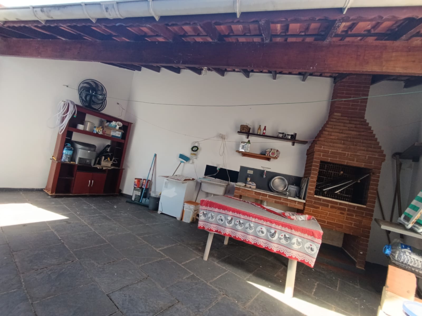 CAS261294 Casa com 3 Dormitórios e Área Gourmet a 300m do Mar em Itanhaém - Lado Praia