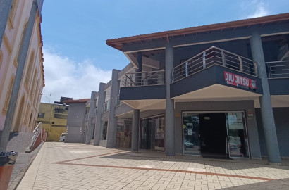 Oportunidade Comercial: Salas no Coração do Suarão ao lado do Poupatempo!