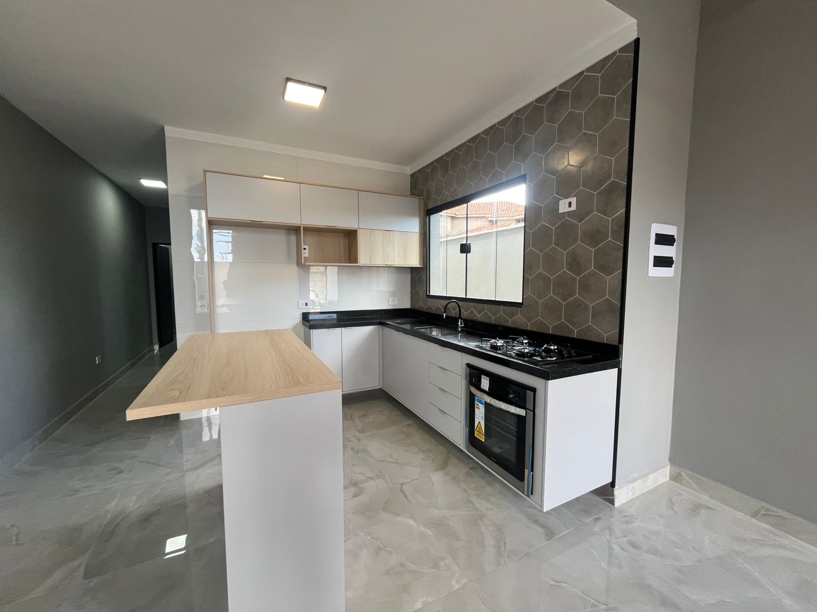 CAS261330 Casa em Peruíbe no Jardim Imperador com piscina e cozinha planejada