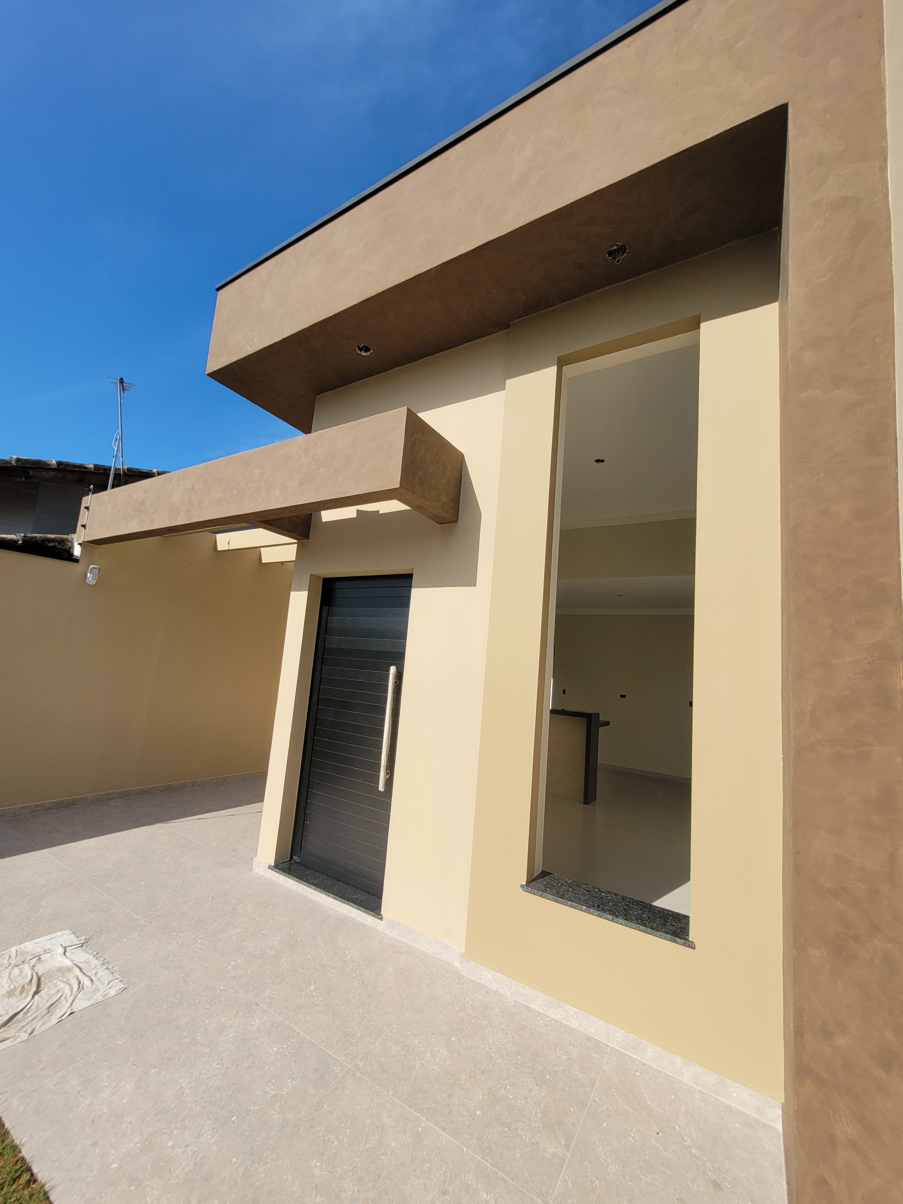 Casa em Itanhaém com piscina de alvenaria aceita financiamento bancário