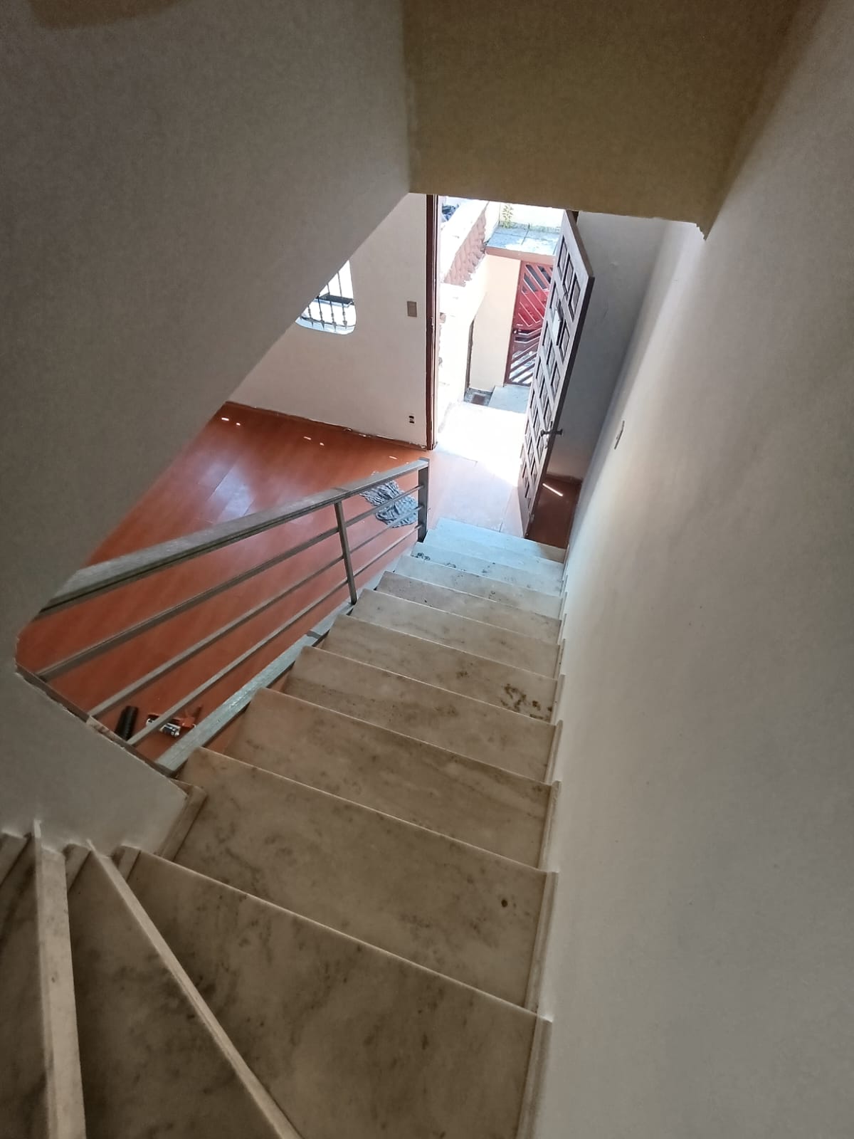 Sobrado 3 Dorms com Varanda Gourmet e 3 Vagas - Próximo ao Rodoanel