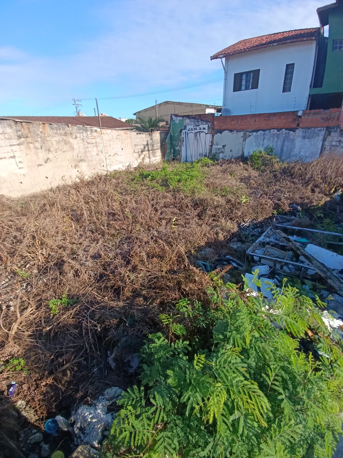 Seu Projeto Começa Aqui: Terreno com 209,38m² em Itanhaém (Aceita Financiamento).