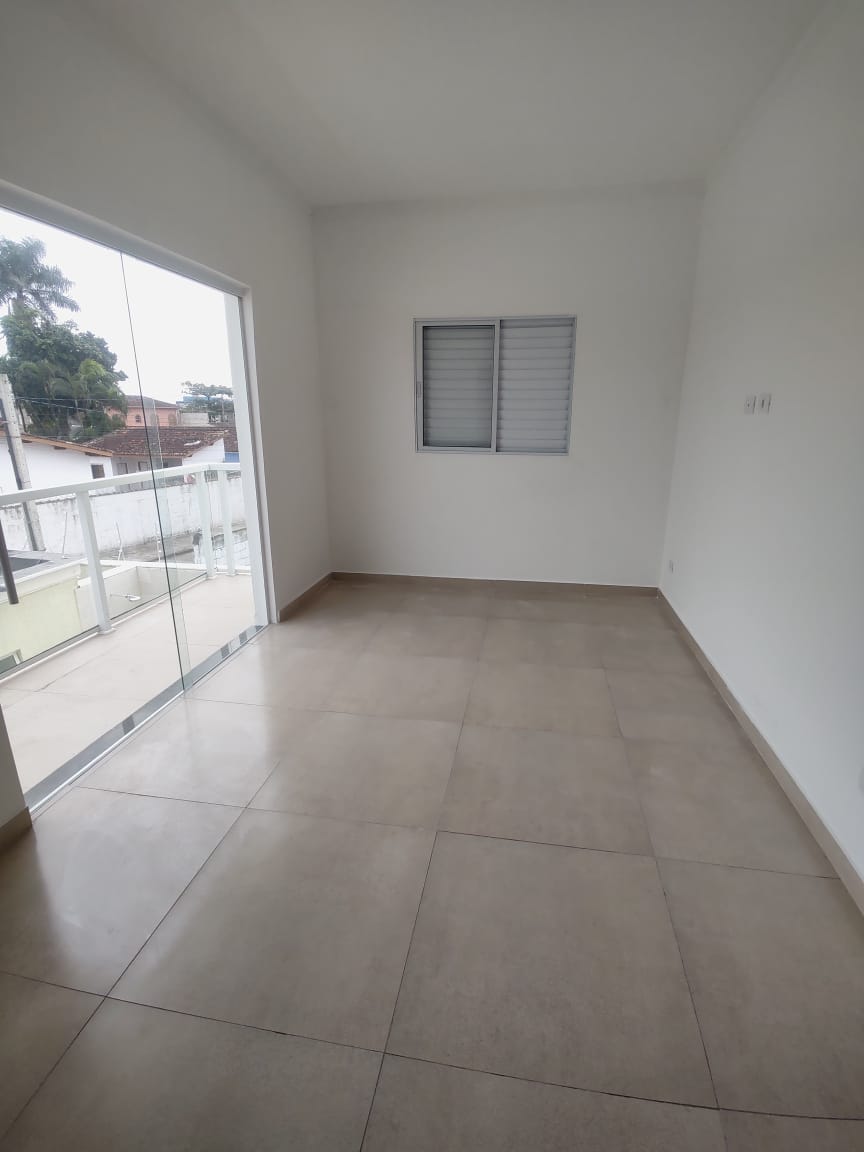CAS261326 Casa em Itanhaém com 2 suítes e piscina com cascata financiada