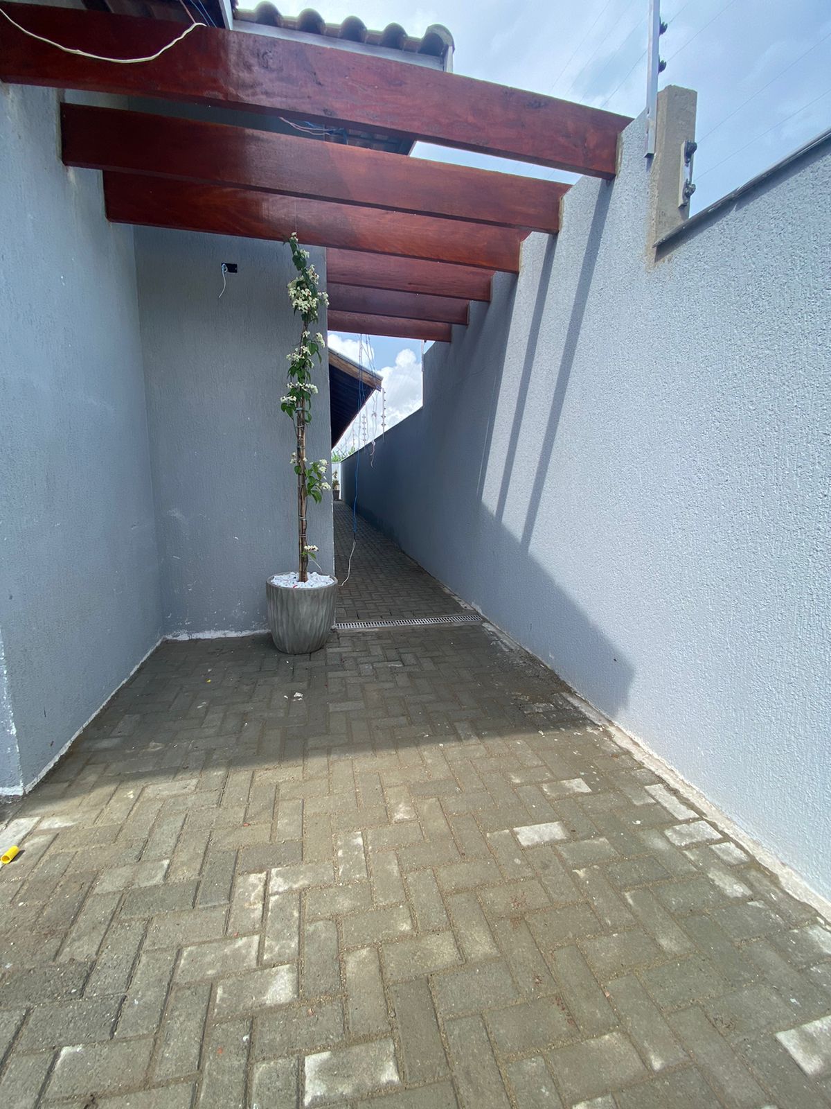 Casa Nova 3 Dorms (1 Suíte Master) com Piscina e Hidro - Lado Praia