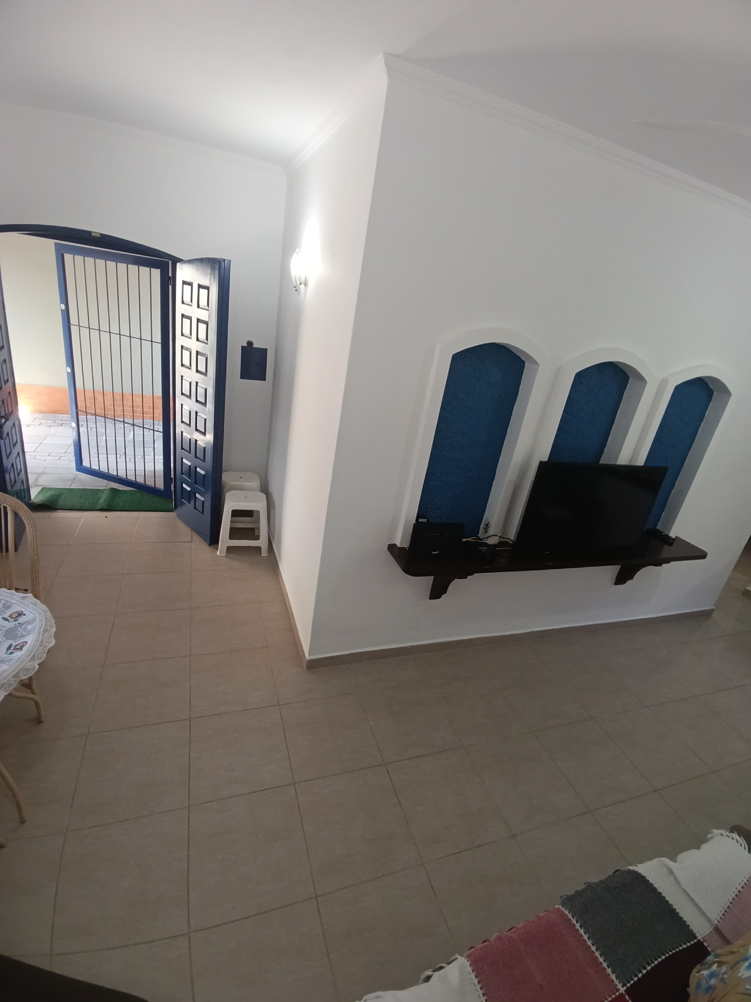 Casa para venda na praia com 03 dormitórios e edícula