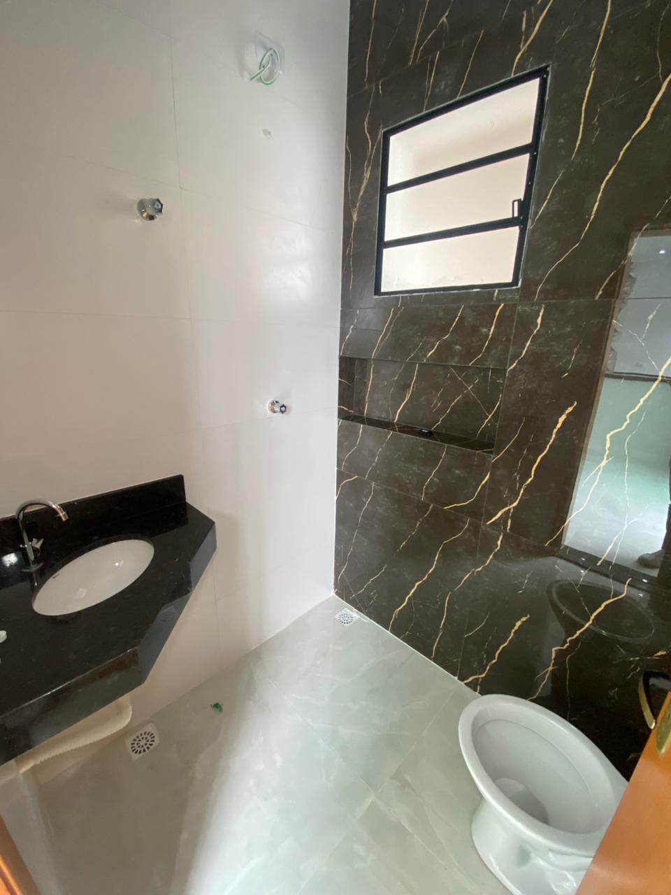 CAS261321 Casa Nova com 3 Dormitórios e Piscina Lado Praia em Mongaguá - Bairro Plataforma