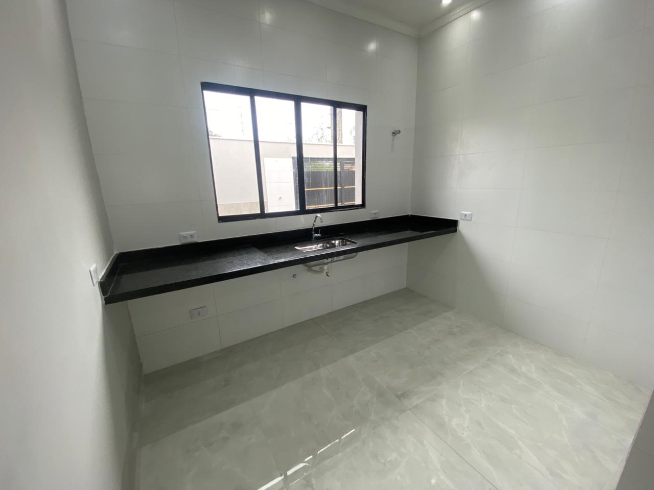 CAS261319 Casa nova em Mongaguá no Balneário Plataforma com piscina e suíte