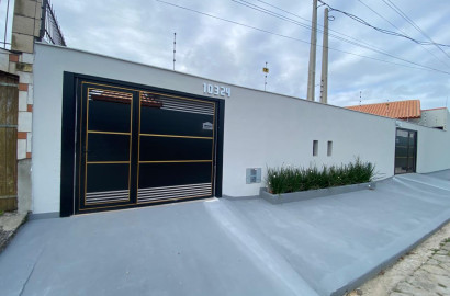 CAS261319 Casa nova em Mongaguá no Balneário Plataforma com piscina e suíte