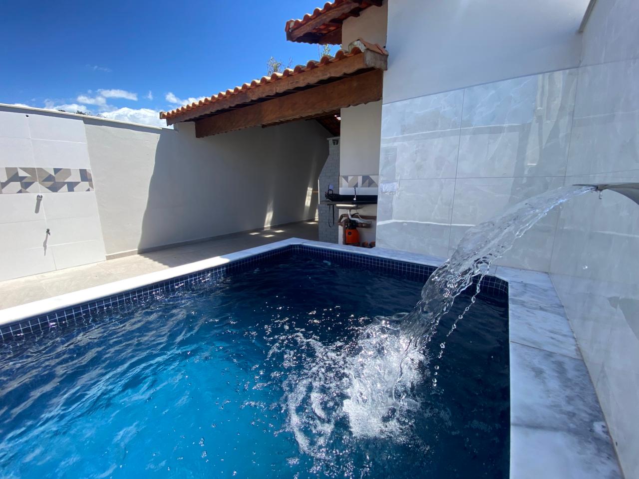 CAS261340 Casa em Itanhaém pronta para morar com 02 dormitórios e piscina privativa