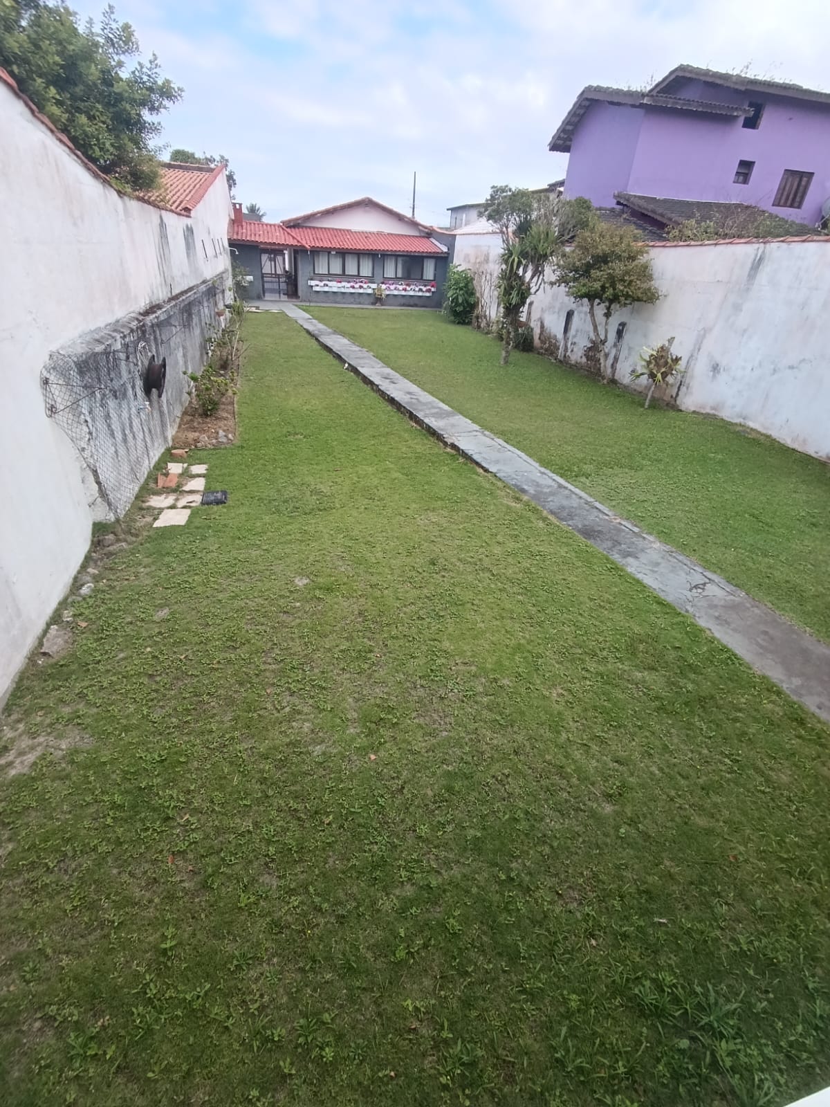 CAS261296 Casa no Suarão Itanhaém com energia solar e 3 dormitórios a 300m da praia