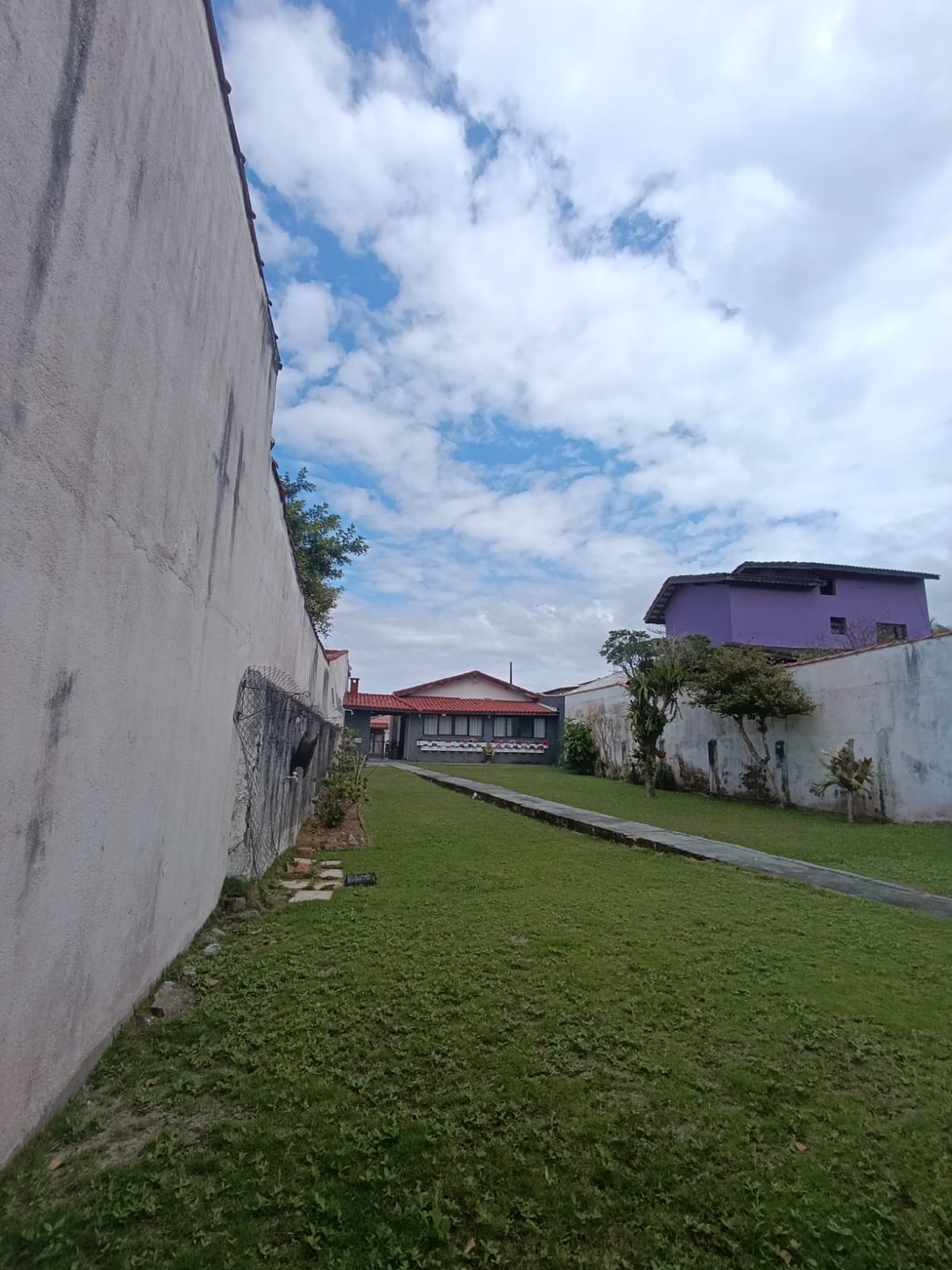 CAS261296 Casa no Suarão Itanhaém com energia solar e 3 dormitórios a 300m da praia