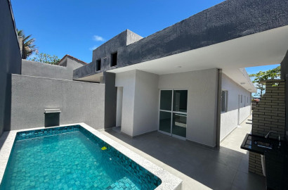 CAS261331 Casa moderna em Itanhaém com piscina e porcelanato a 500m da praia