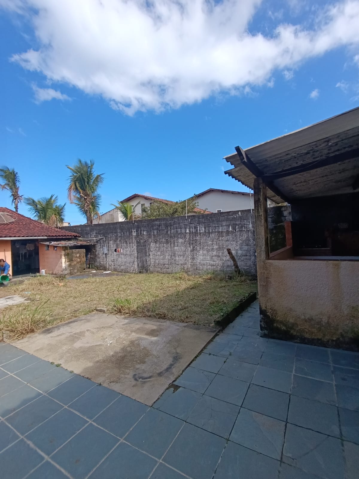 Casa em Itanhaém com 4 dormitórios e terreno duplo com entrada por duas ruas!