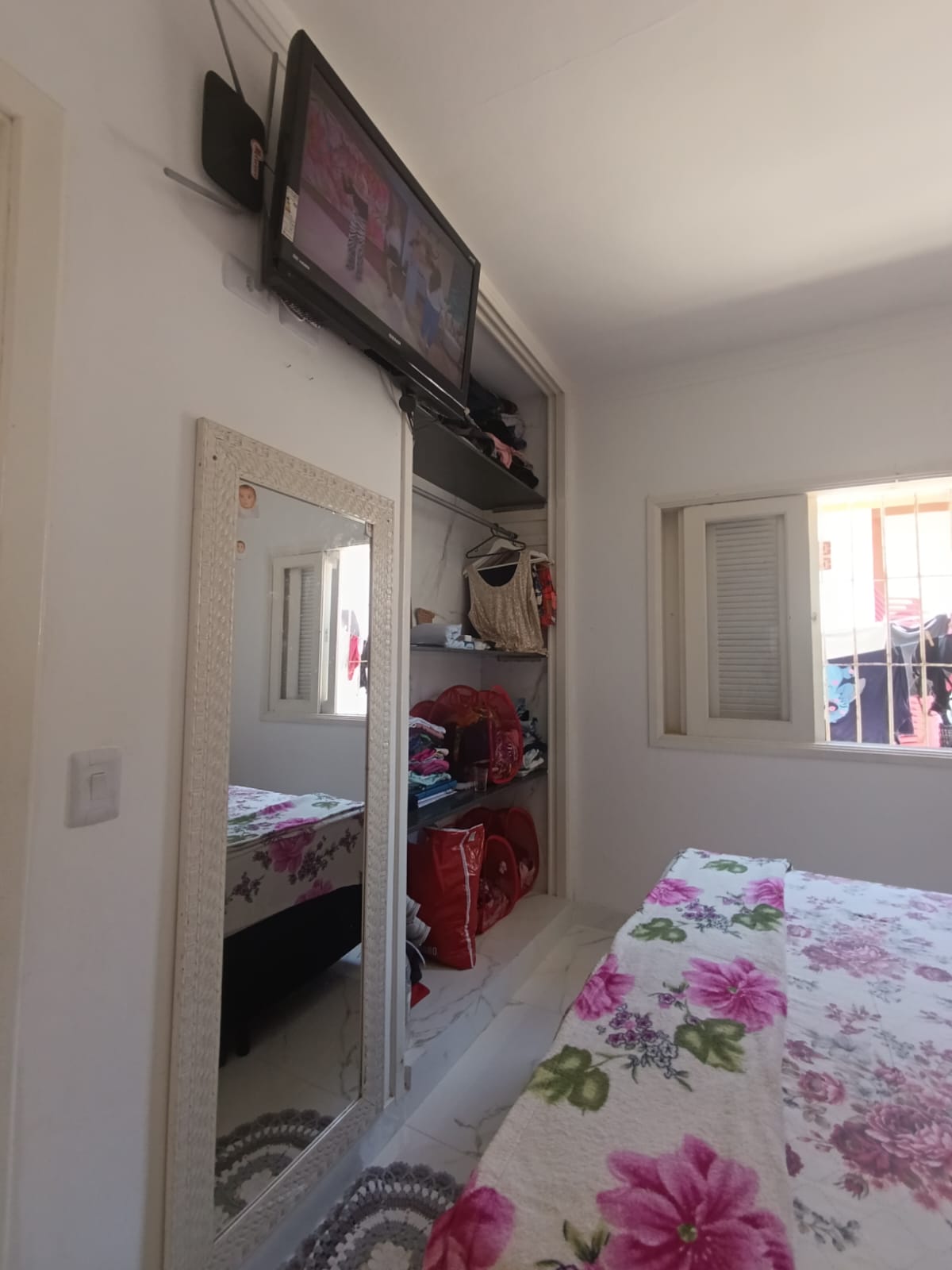 CAS261317 Casa térrea em Itanhaém com 04 dormitórios e acabamento em porcelanato