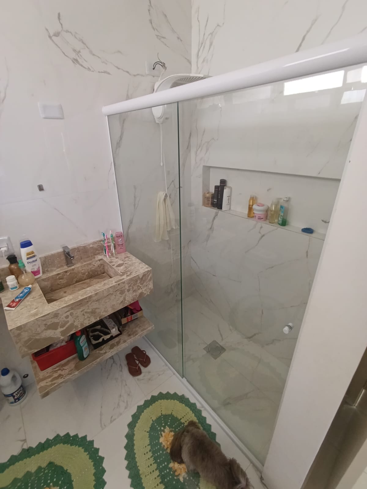 CAS261317 Casa térrea em Itanhaém com 04 dormitórios e acabamento em porcelanato