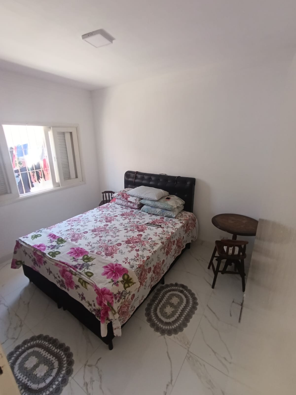 CAS261317 Casa térrea em Itanhaém com 04 dormitórios e acabamento em porcelanato