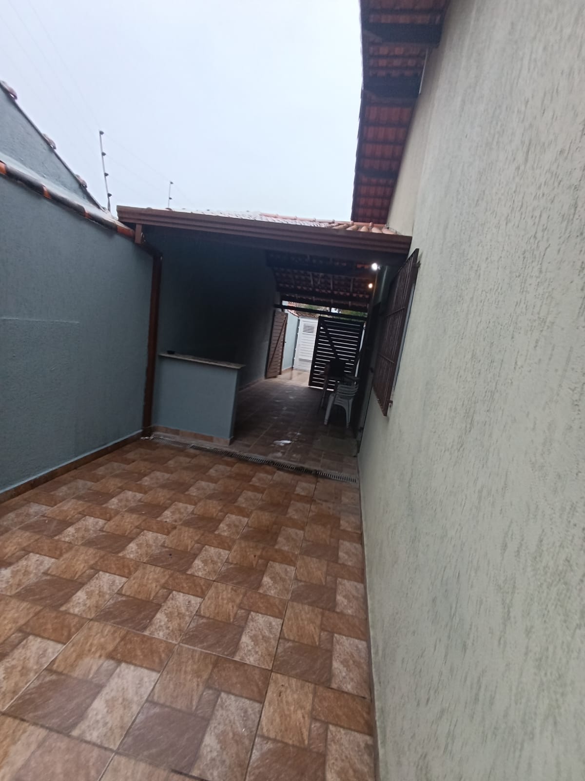 CAS261336 Duas Casas a 100m da Praia em Itanhaém – Ideal para Investimento e Renda Extra!