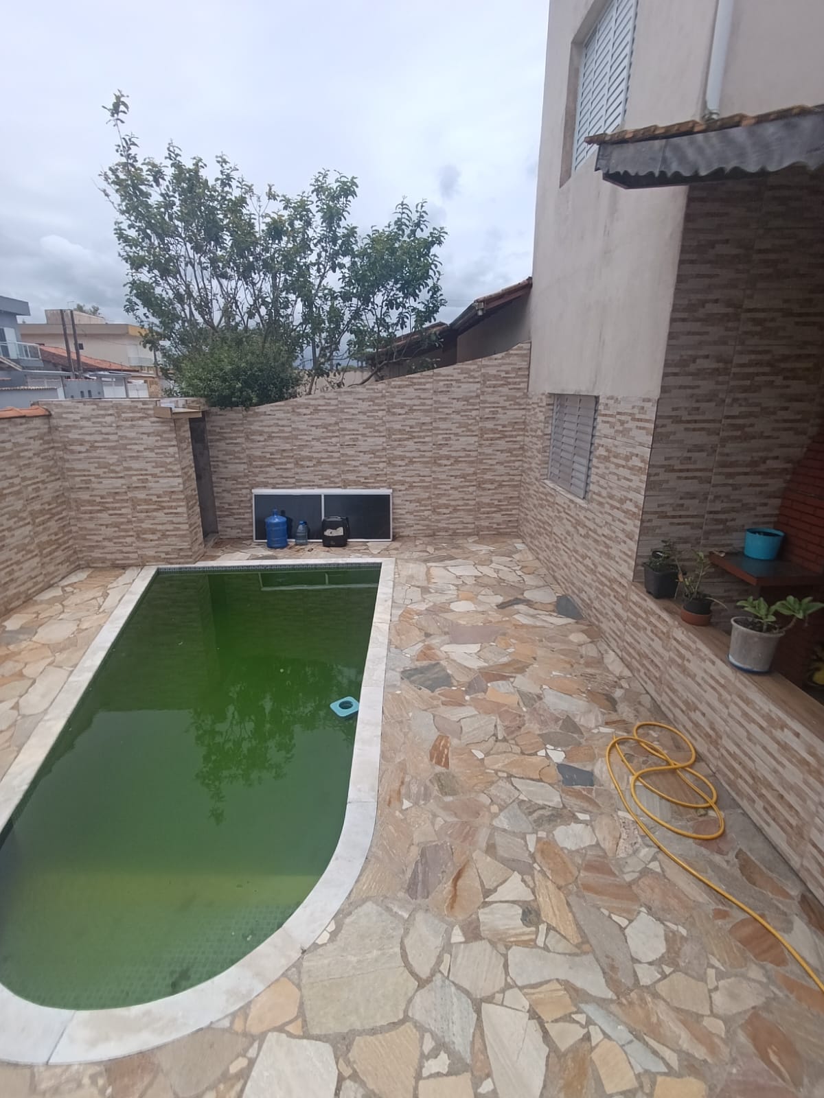 CAS261338 Casa em Itanhaém com 02 dormitórios e espaço para piscina financiada