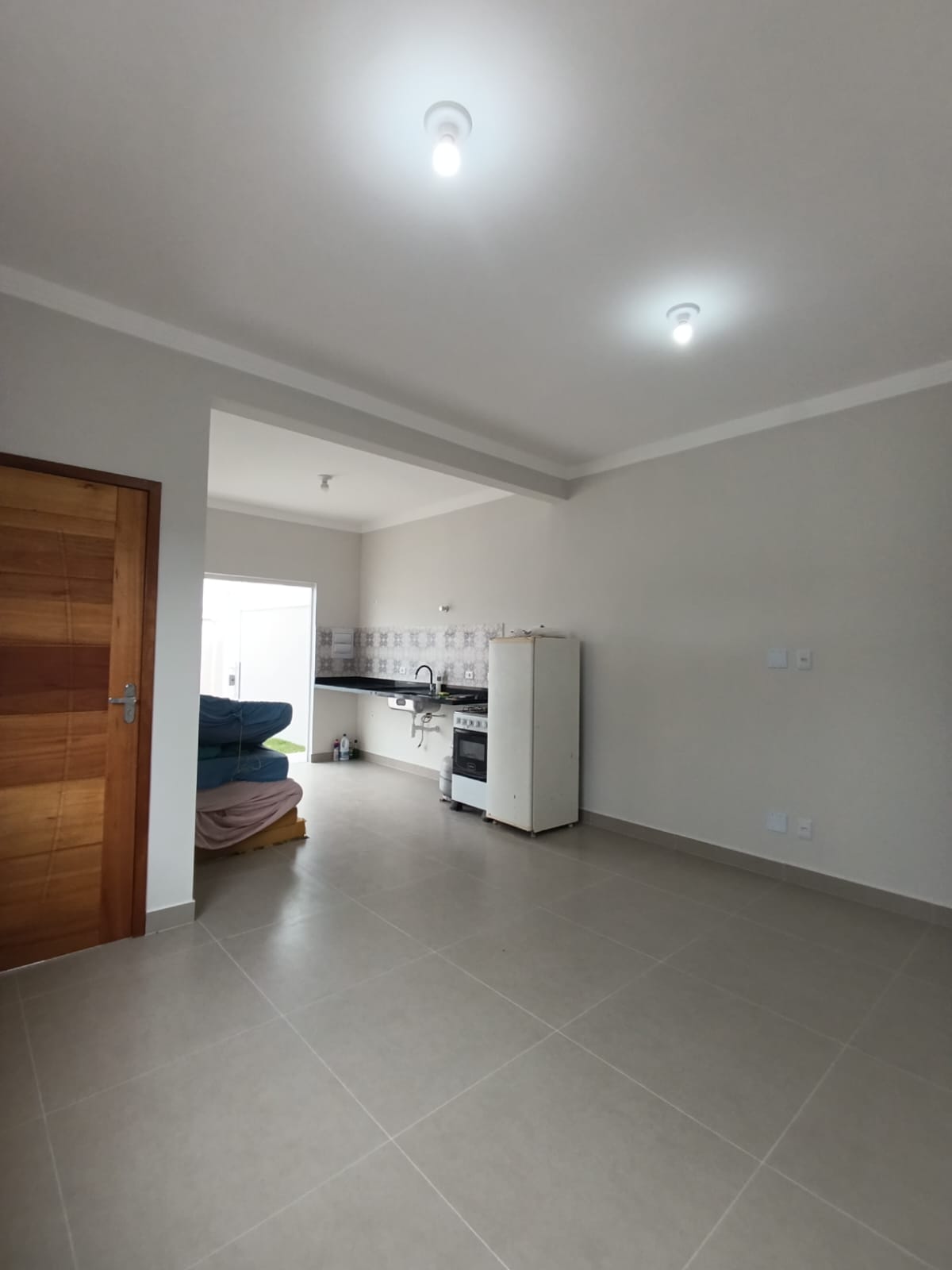 CAS261337 Casa assobradada em Itanhaém de esquina com 03 dormitórios e área gourmet