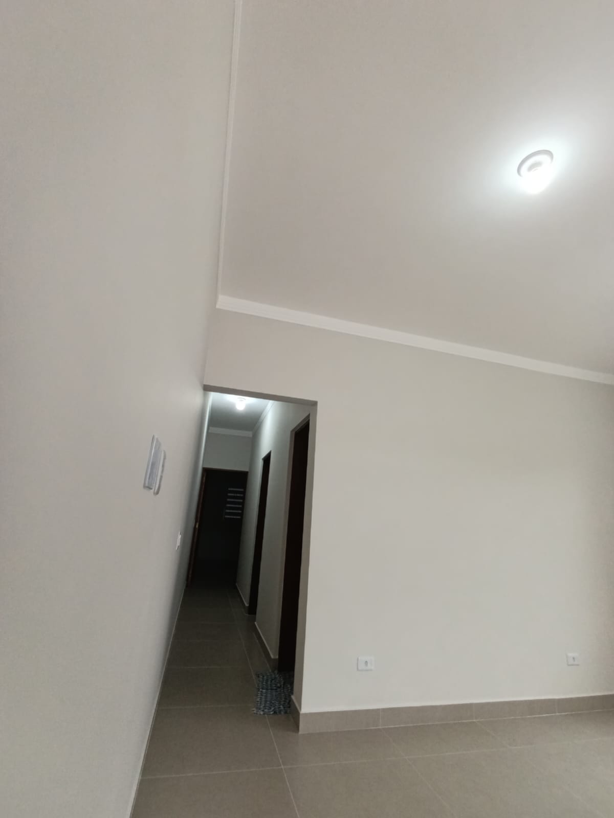 CAS261337 Casa assobradada em Itanhaém de esquina com 03 dormitórios e área gourmet