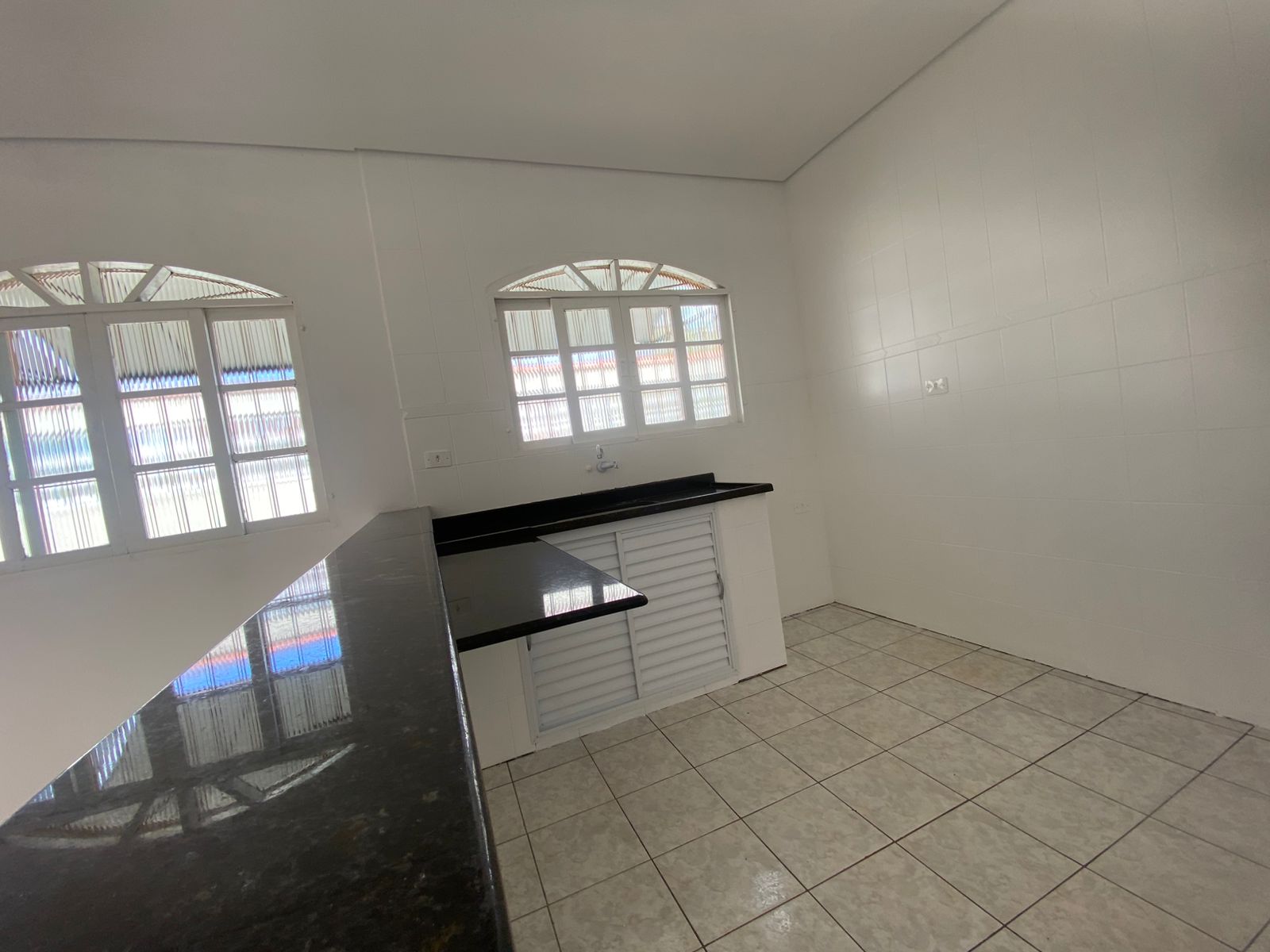 CAS261341 Casa em Itanhaém 02 dormitórios com fogão a lenha aceita Minha Casa Minha Vida