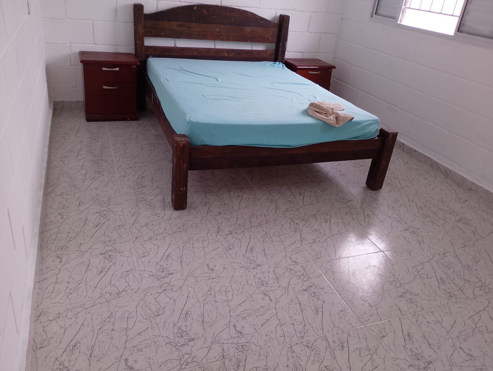 CAS261342 Edícula no Suarão Itanhaém a 100m da praia com piscina e hidromassagem!