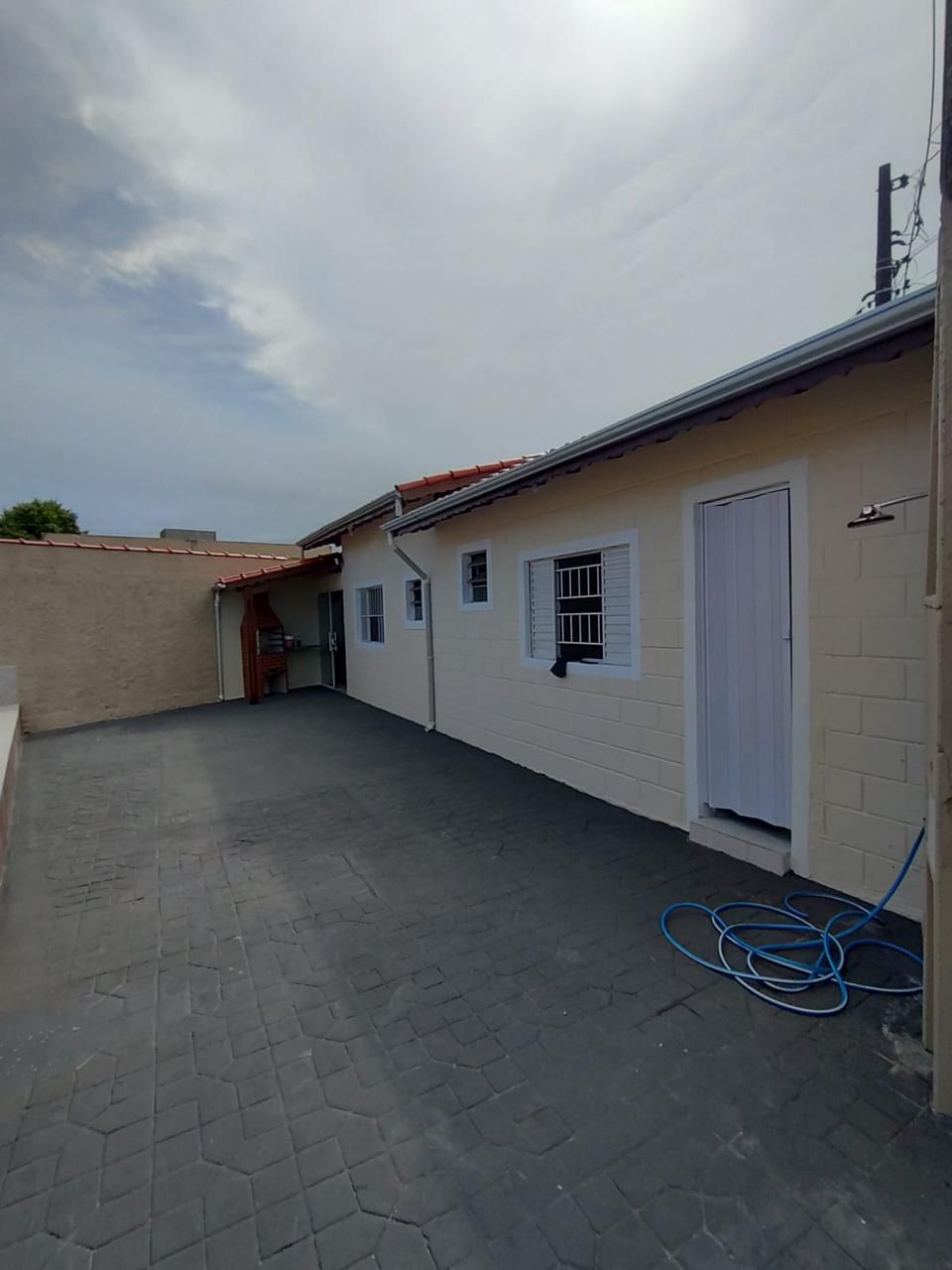 CAS261342 Edícula no Suarão Itanhaém a 100m da praia com piscina e hidromassagem!