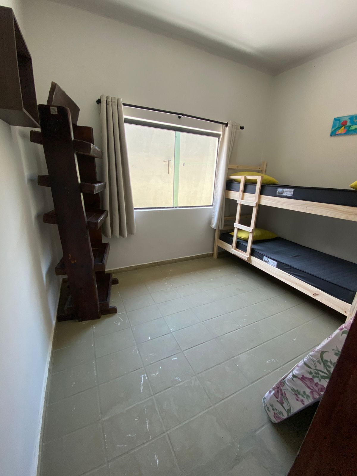 CAS261351 Casa à Venda no Bairro Satélite Itanhaém – 03 Dormitórios a 185m da Praia