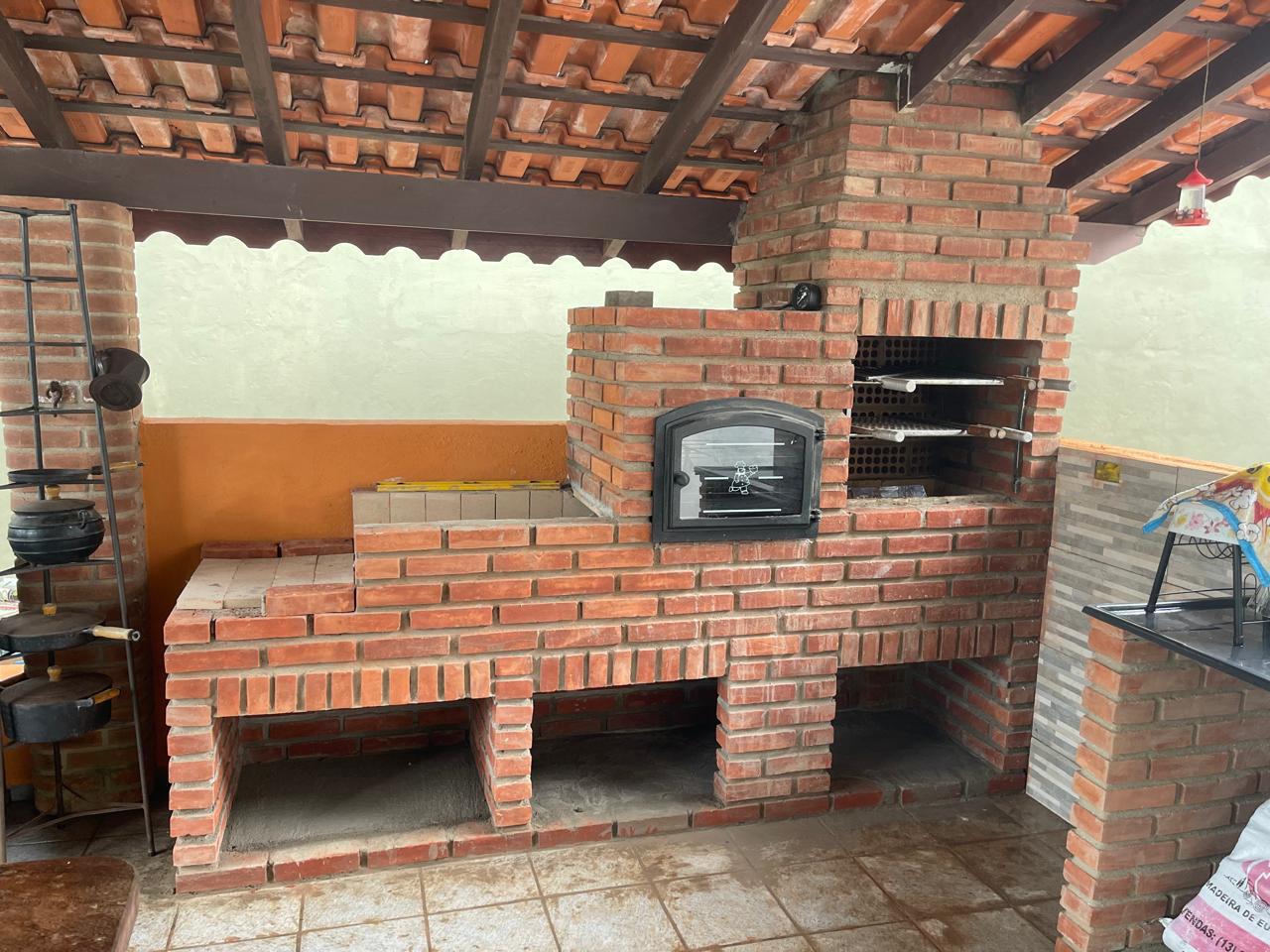 CAS261351 Casa à Venda no Bairro Satélite Itanhaém – 03 Dormitórios a 185m da Praia