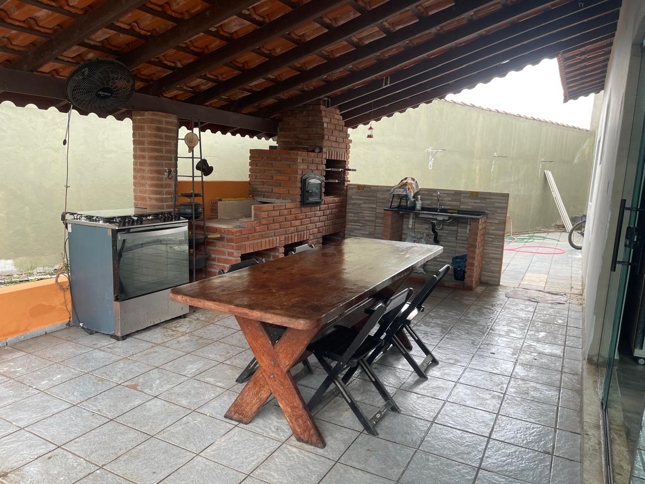 CAS261351 Casa à Venda no Bairro Satélite Itanhaém – 03 Dormitórios a 185m da Praia