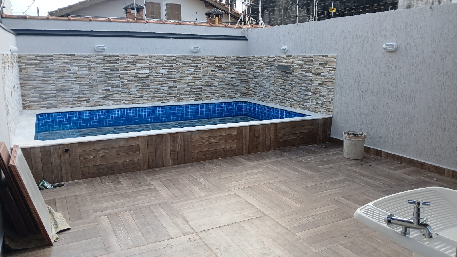 CAS261352 Casa Nova com Piscina no São Fernando Itanhaém – 02 Dormitórios