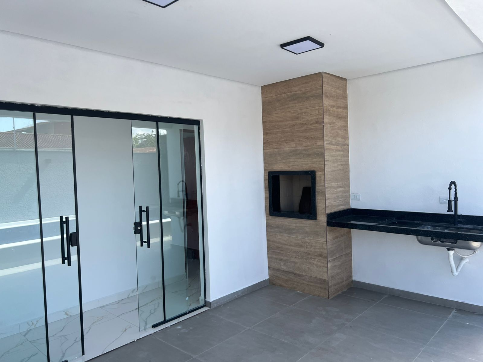 CAS261356 Casa Isolada à Venda no Cibratel II Itanhaém – 03 Dormitórios com Piscina