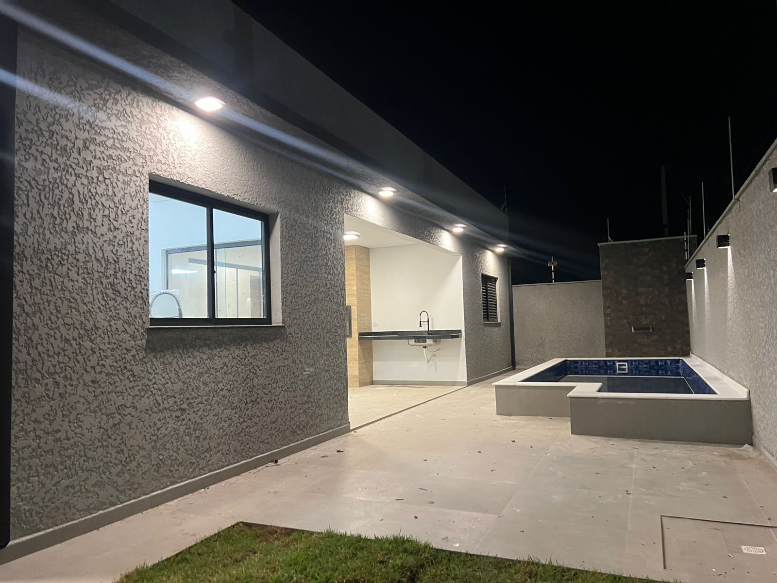 CAS261356 Casa Isolada à Venda no Cibratel II Itanhaém – 03 Dormitórios com Piscina