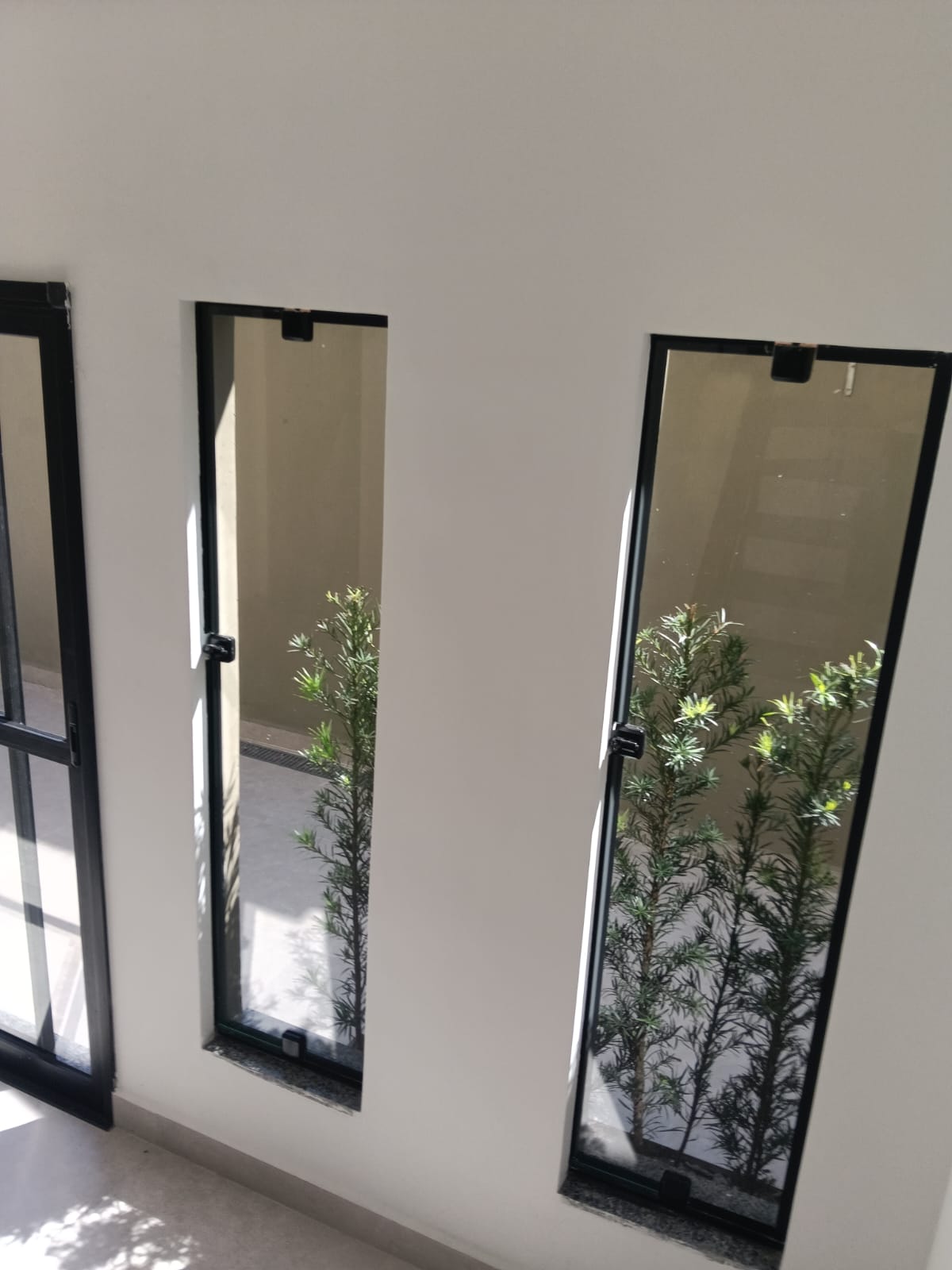 CAS261359 Sobrado Novo no Cibratel 2 Itanhaém – 02 Suítes com Piscina e Cascata