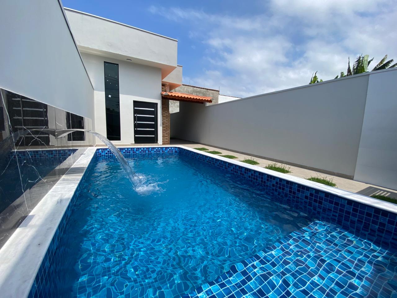 CAS261362 Casa Nova com Piscina e Hidro em Itanhaém – 02 Dormitórios a 600m do Mar