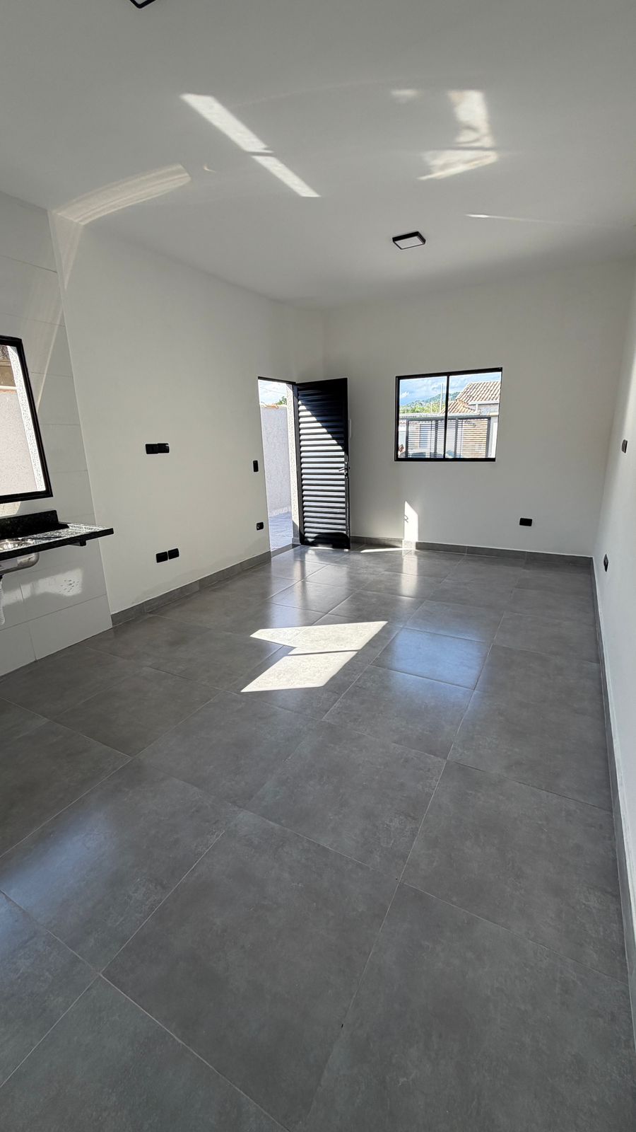 CAS261364 Casa Nova no Balneário Verde Mar Itanhaém – 02 Dormitórios com Piscina