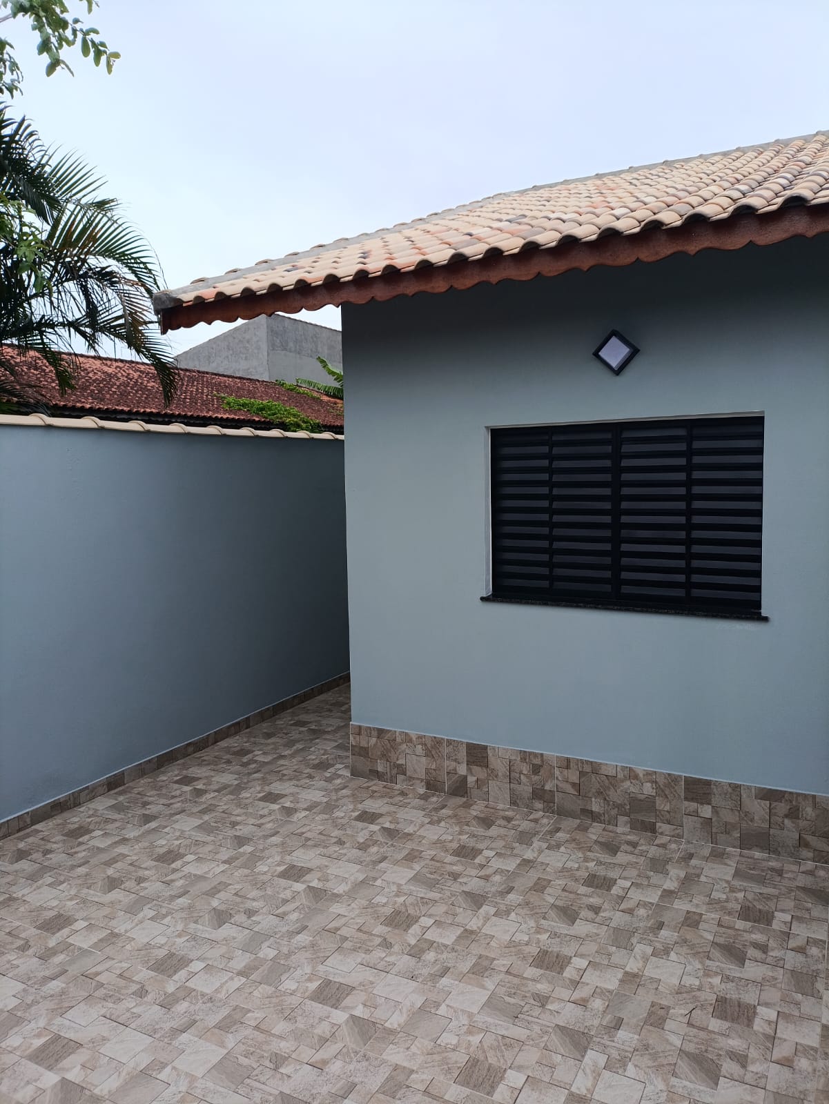 CAS261367 Casa Nova no Nova Itanhaém – 02 Dormitórios com Piscina e Acabamento Premium