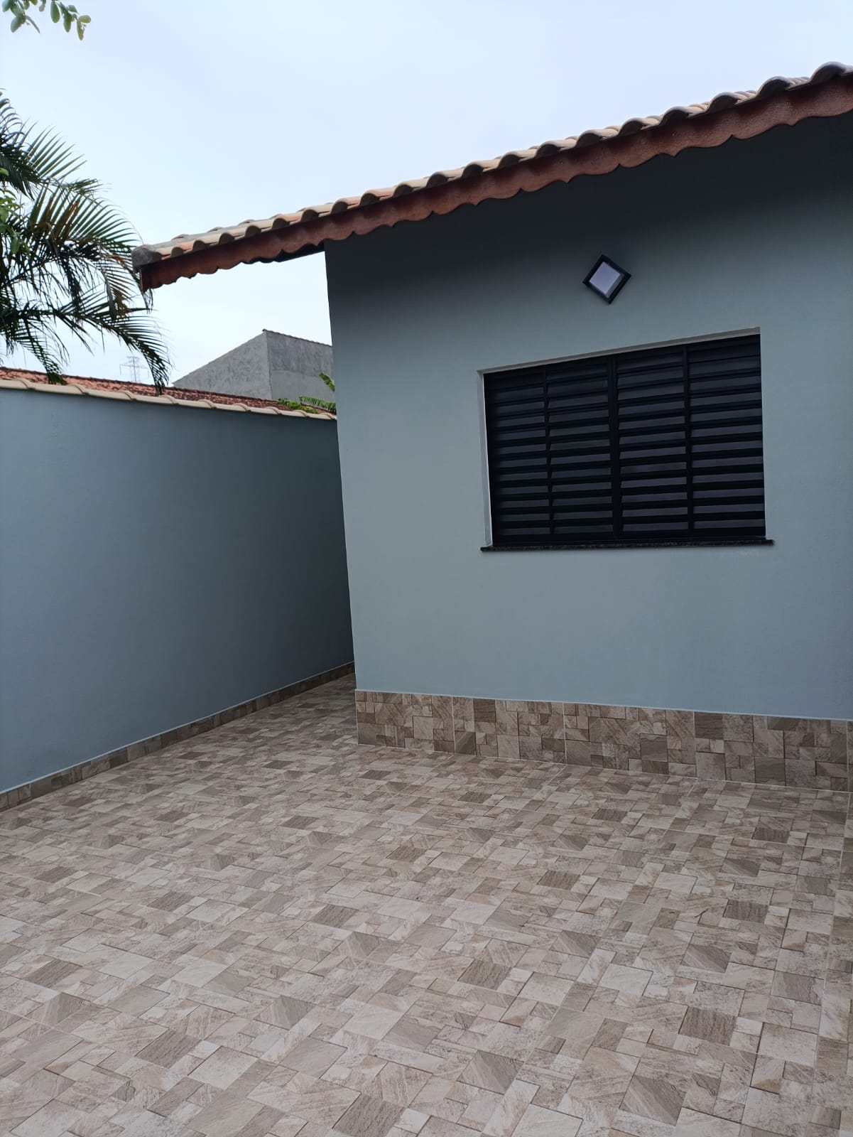CAS261367 Casa Nova no Nova Itanhaém – 02 Dormitórios com Piscina e Acabamento Premium