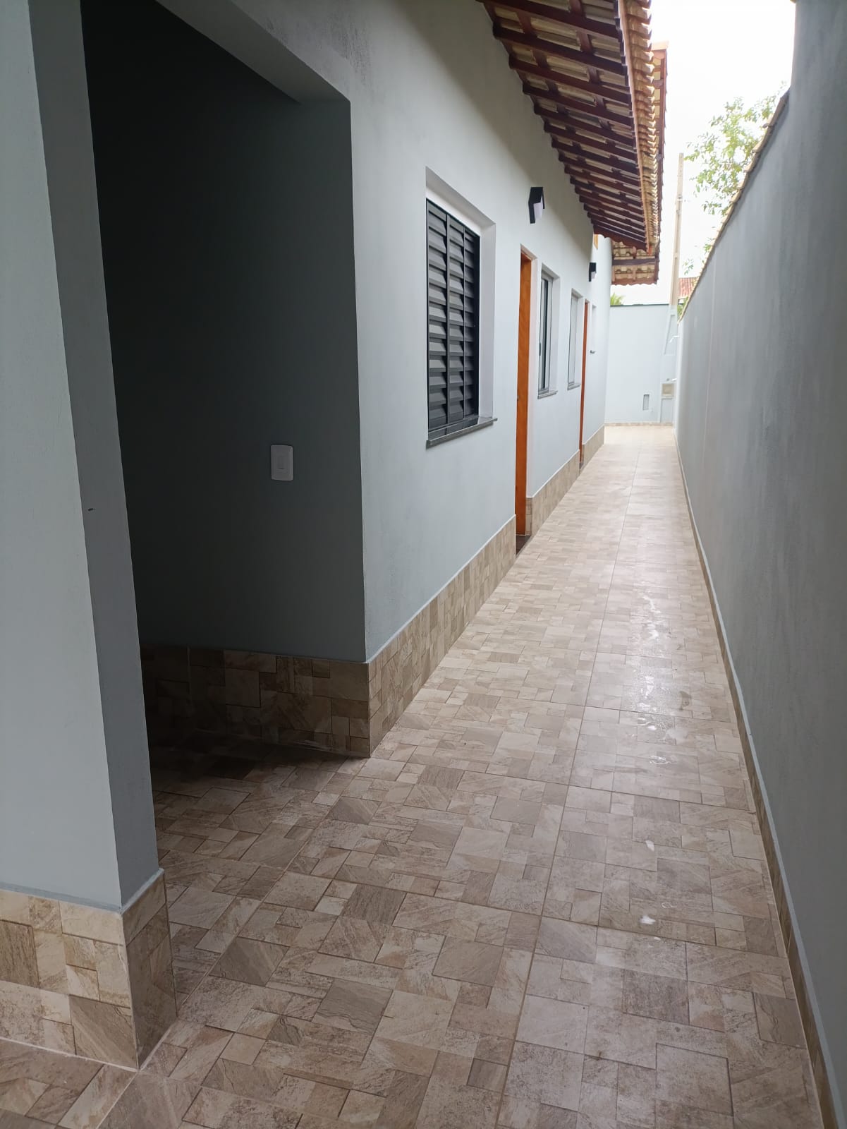 CAS261367 Casa Nova no Nova Itanhaém – 02 Dormitórios com Piscina e Acabamento Premium