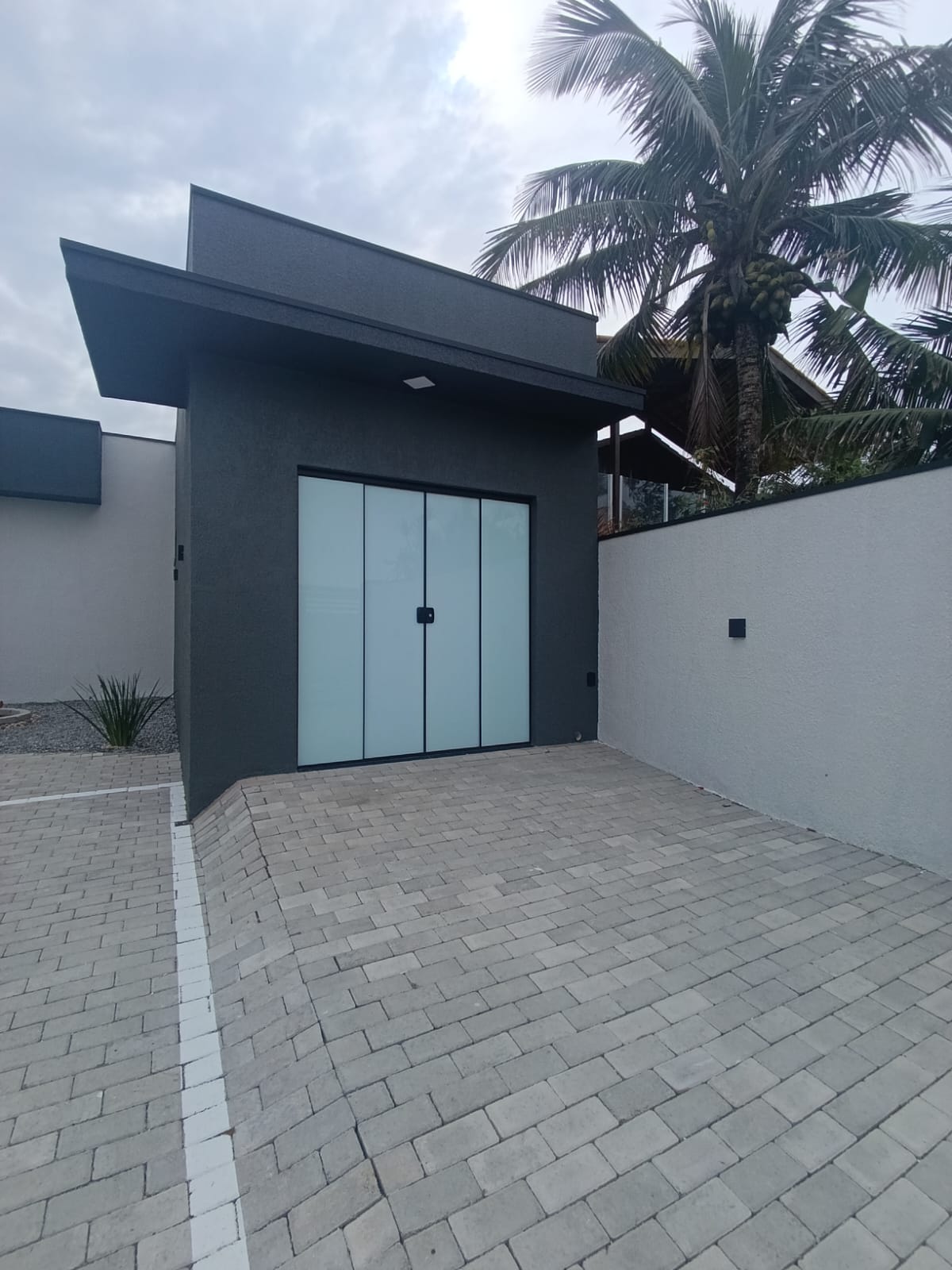 CAS261373 Casa em Condomínio Fechado à Venda em Itanhaém – Frente Mar com Piscina