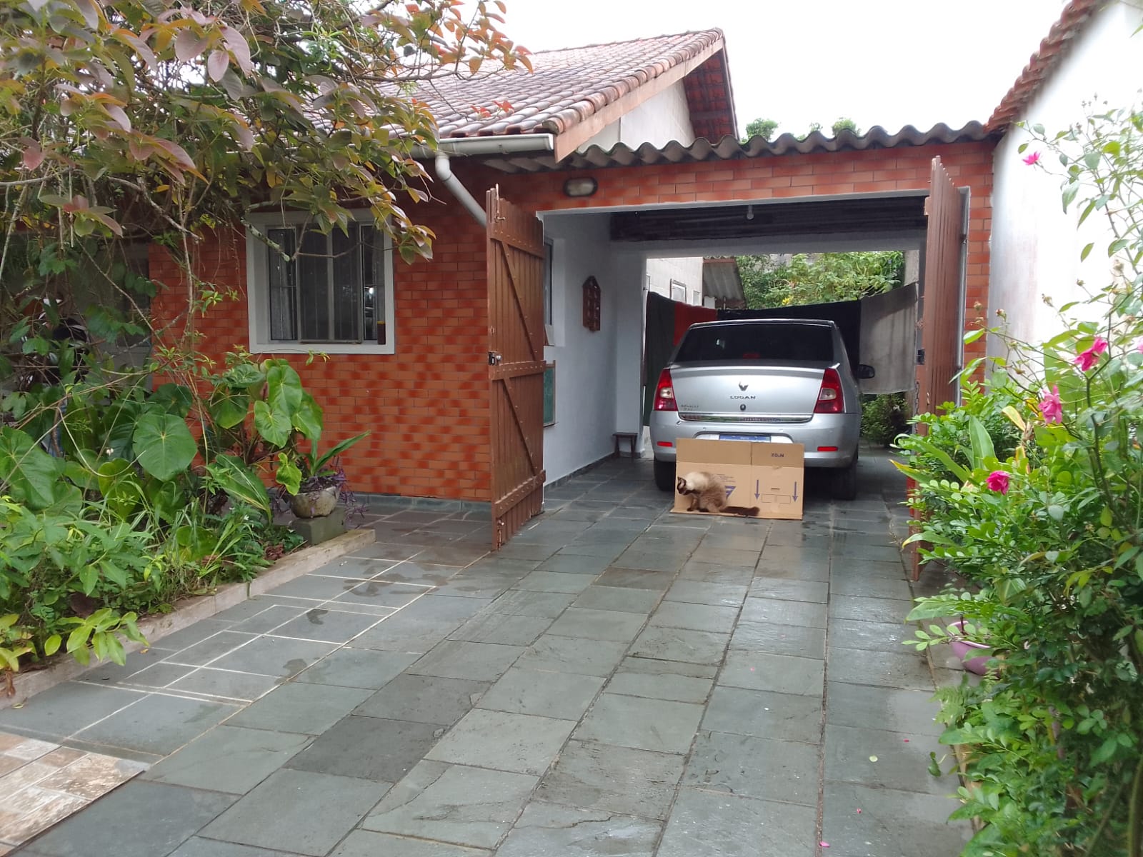 CAS261380 Casa Mobiliada à Venda em Itanhaém – 02 Dormitórios com Piscina de 9 Metros