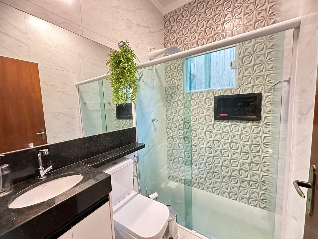 CAS261380 Casa Mobiliada à Venda em Itanhaém – 02 Dormitórios com Piscina de 9 Metros