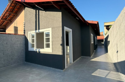 CAS261384 Casa Reformada na Vila Seabra Itanhaém – 02 Dormitórios com Espaço Gourmet