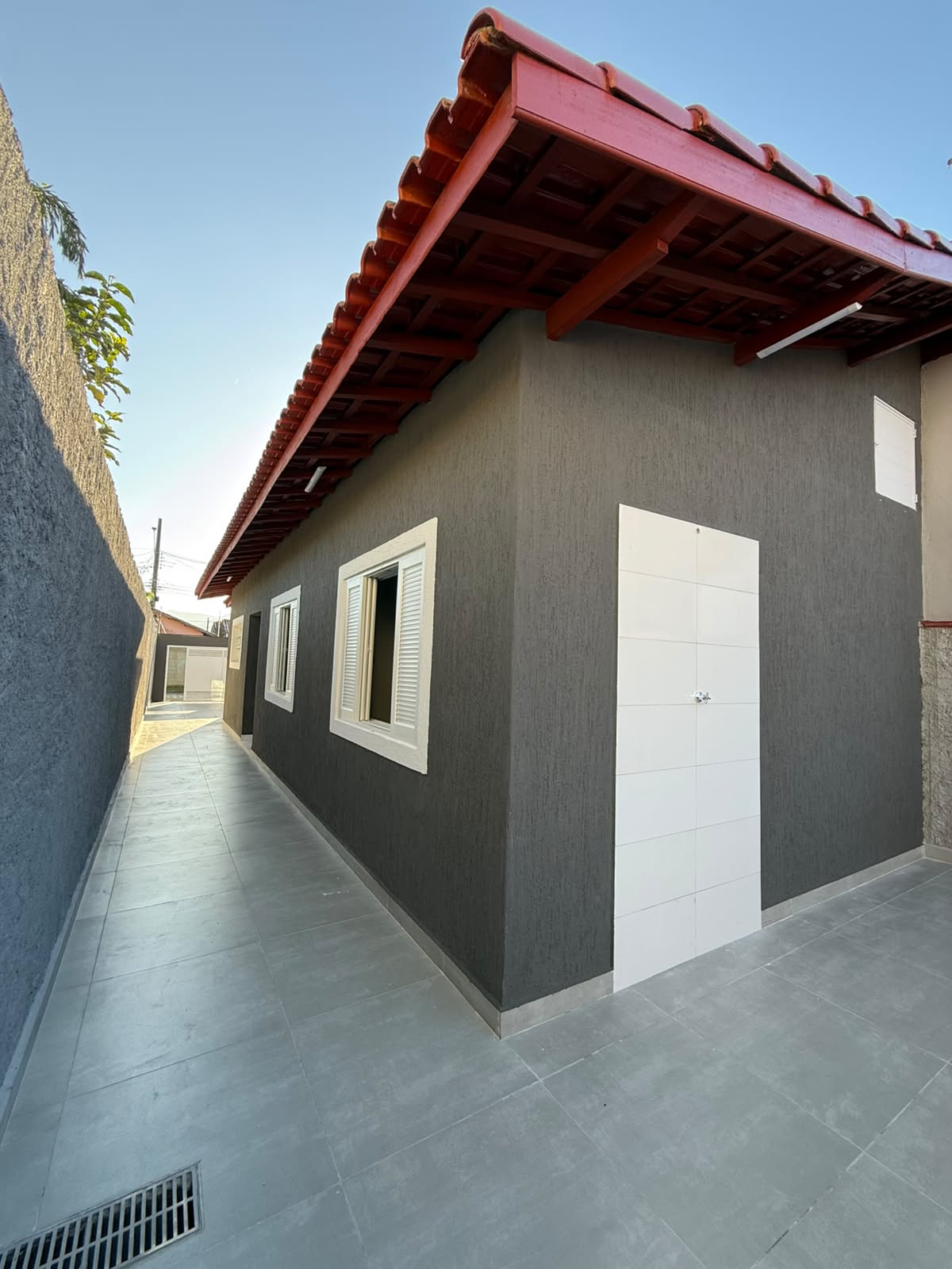 CAS261384 Casa Reformada na Vila Seabra Itanhaém – 02 Dormitórios com Espaço Gourmet