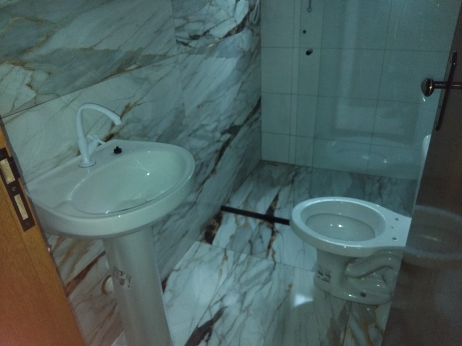 CAS261385 Casa Moderna com Piscina em Itanhaém – Desconto Exclusivo Esta Semana!