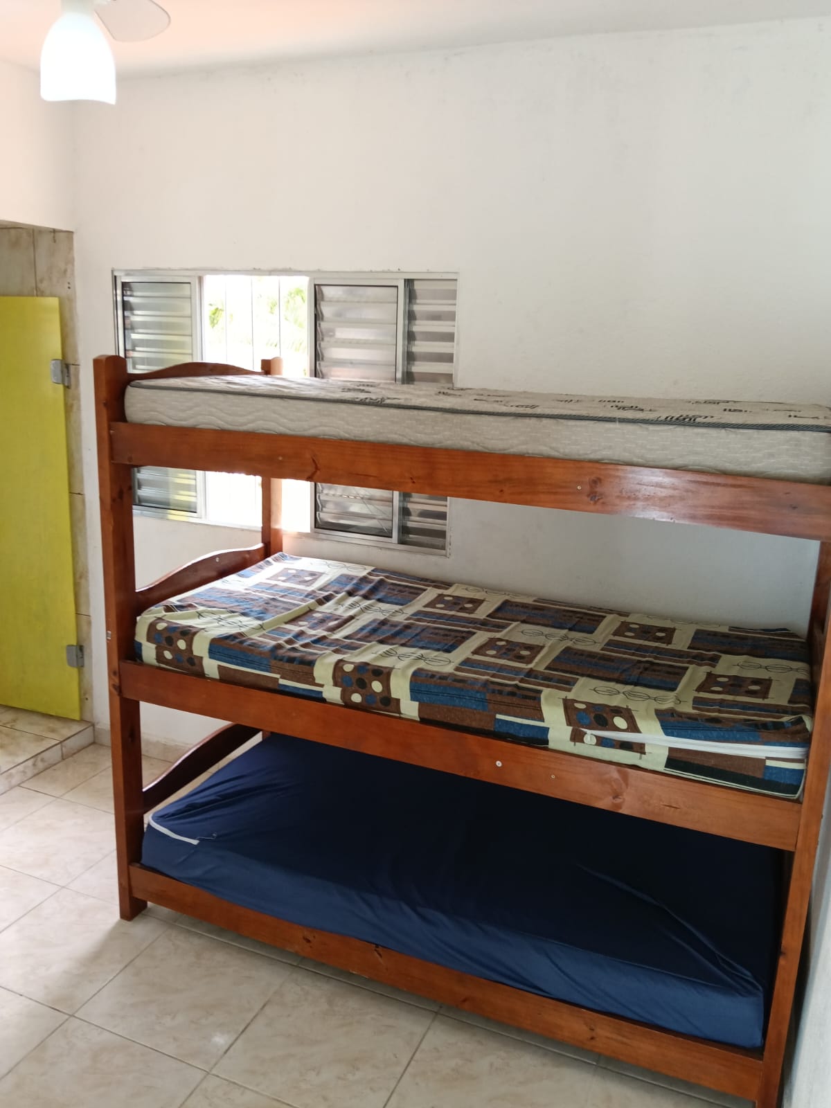 CAS261386 Casa de Alto Espaço em Itanhaém – 05 Suítes e 07 Vagas de Garagem
