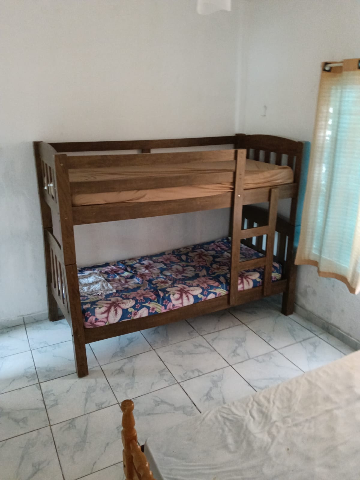 CAS261386 Casa de Alto Espaço em Itanhaém – 05 Suítes e 07 Vagas de Garagem