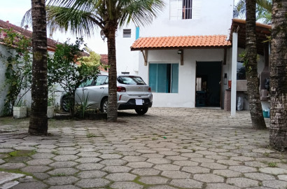 CAS261386 Casa de Alto Espaço em Itanhaém – 05 Suítes e 07 Vagas de Garagem