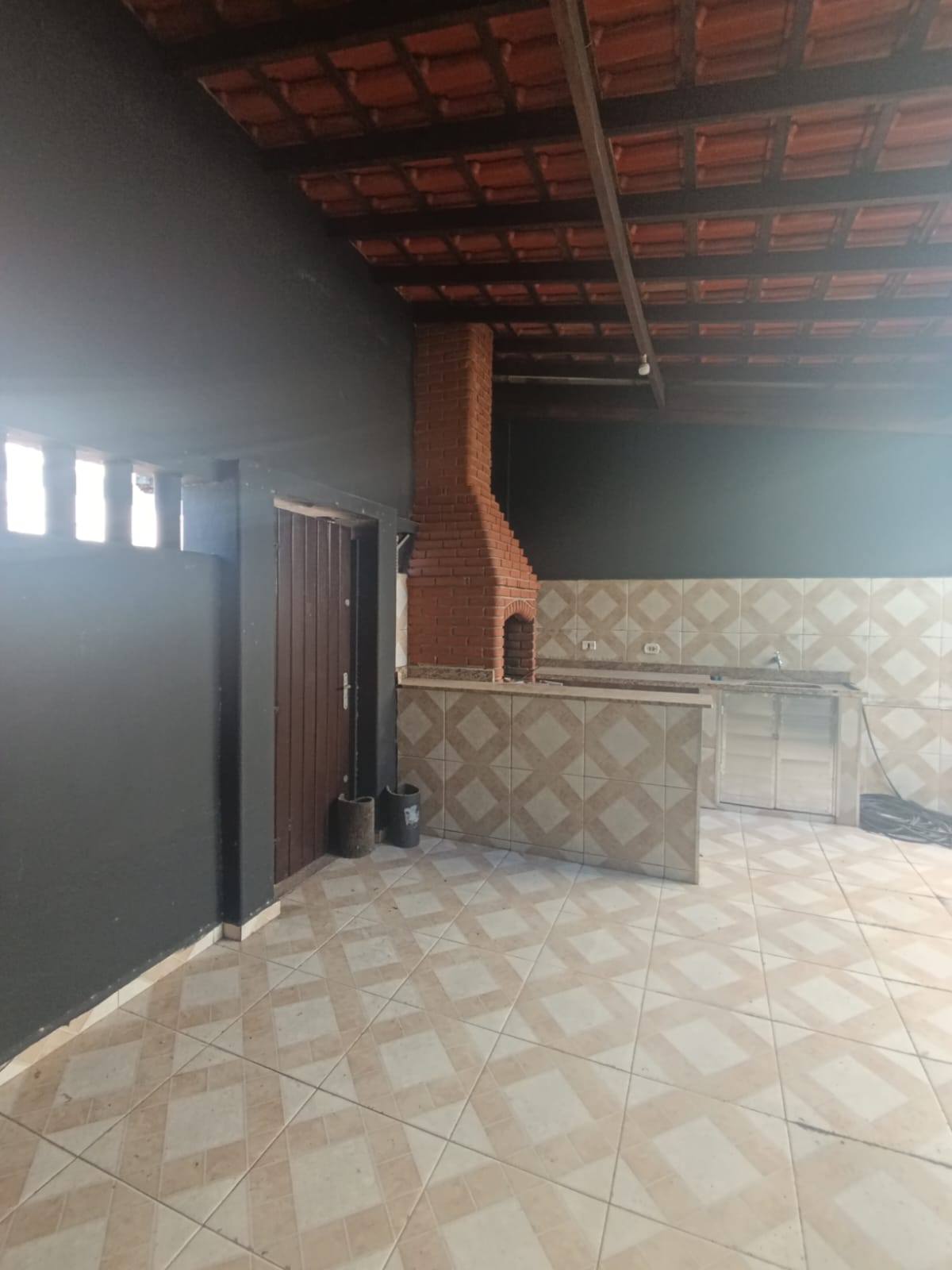 CAS261396 Hotel Pousada à Venda no Centro do Suarão Itanhaém – 24 Apartamentos e Piscina