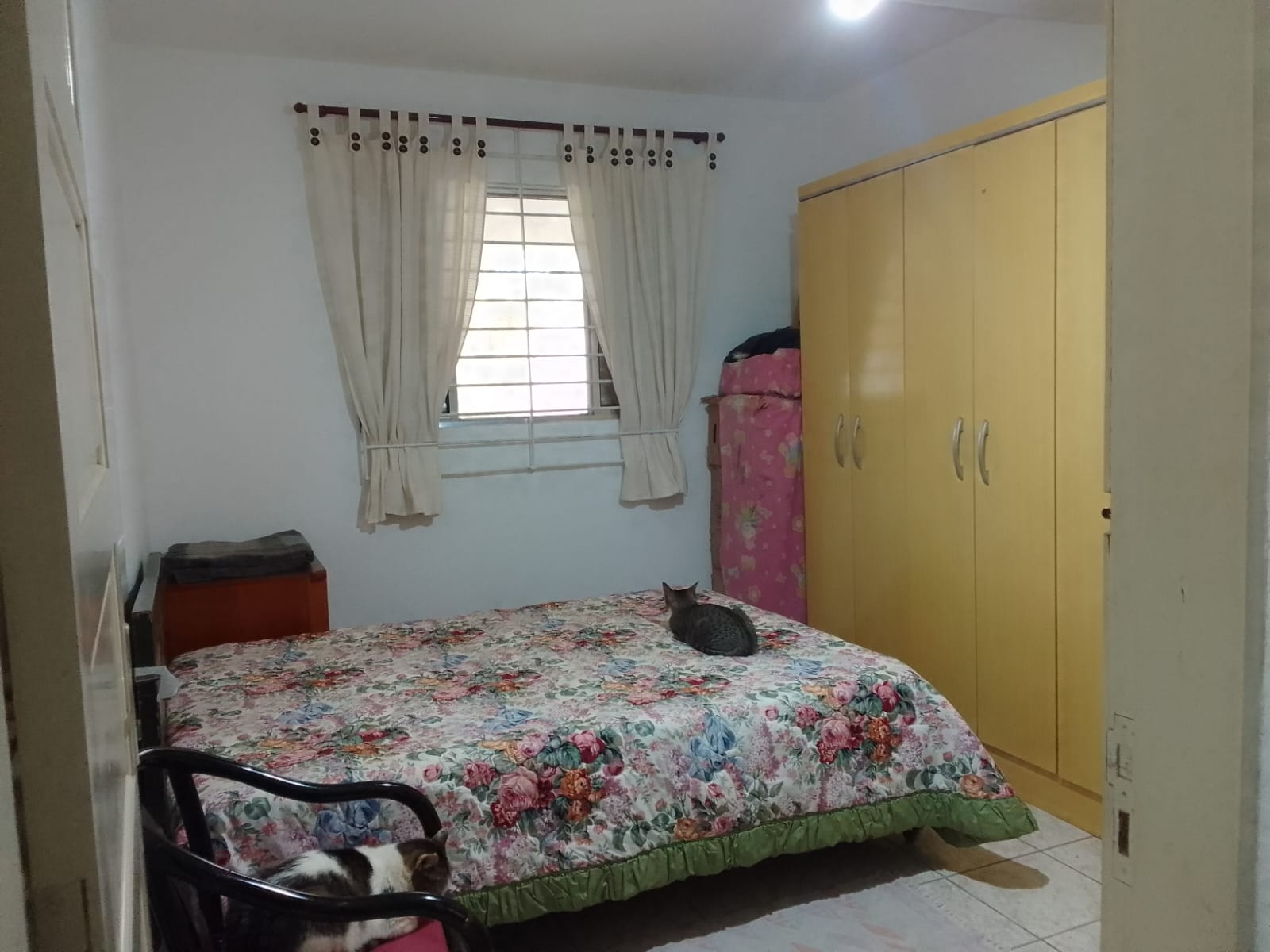 CAS261398 Casa de Terreno Inteiro em Itanhaém – 02 Dormitórios e Quintal Amplo